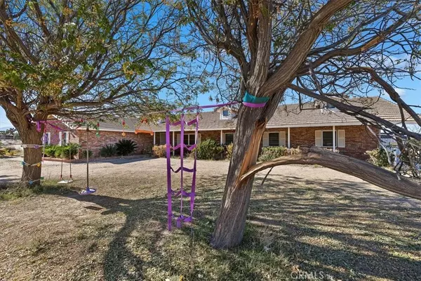 Hesperia, CA 92344,12876 Cedar ST