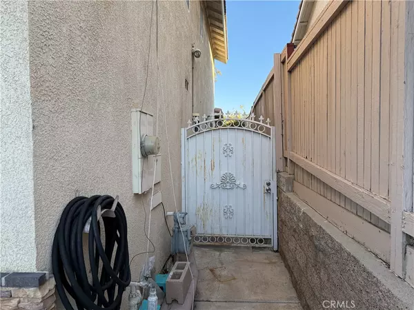 Corona, CA 92879,545 Shenandoah RD