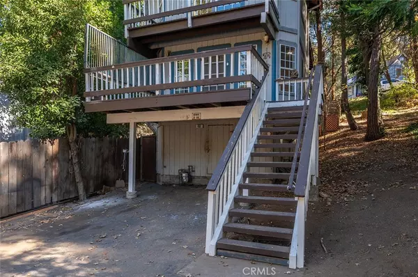 Crestline, CA 92325,461 Log LN
