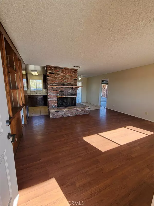 Apple Valley, CA 92307,19136 Outer Highway 18