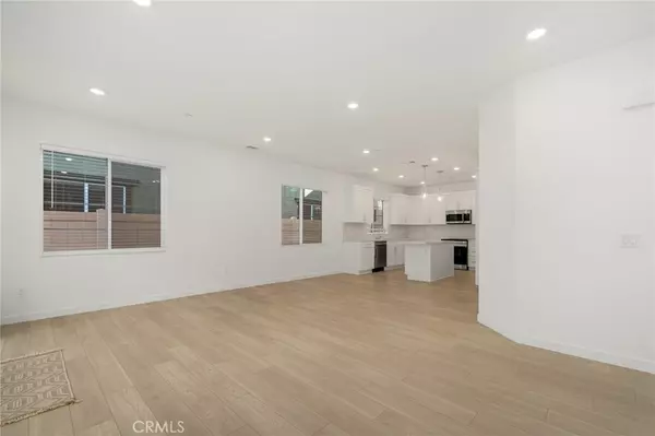 Carson, CA 90745,429 Willow Run LN