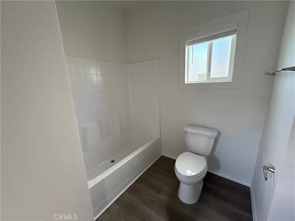 Jurupa Valley, CA 92509,8086 Mission BLVD #18