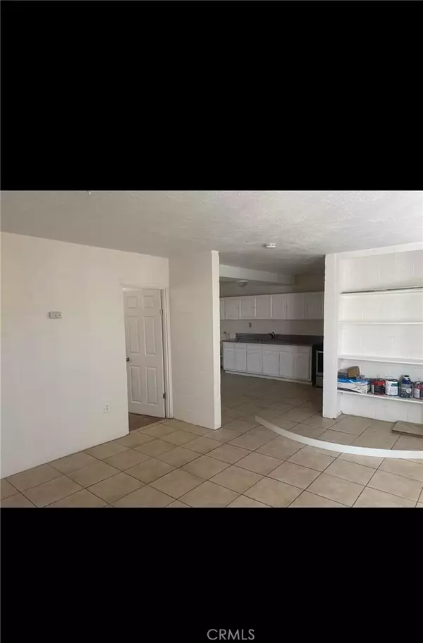 Oro Grande, CA 92368,15025 Hill