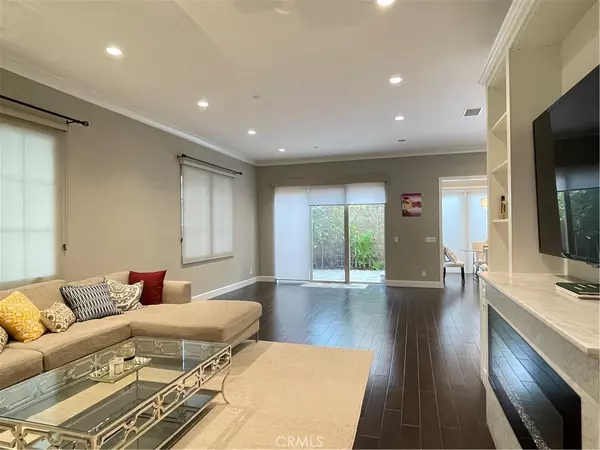 Irvine, CA 92620,56 Purple Jasmine