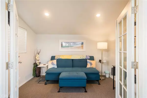 Glendora, CA 91741,263 S Grand AVE