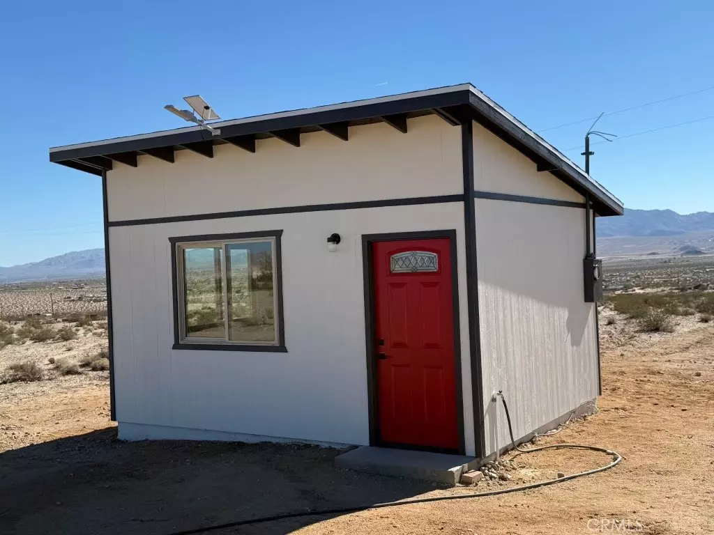 29 Palms, CA 92277,68243 S PIONEER TRAIL