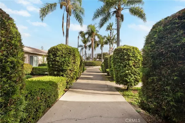 Santa Ana, CA 92706,1602 N King ST #J1