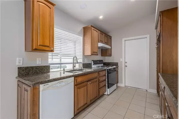 Fontana, CA 92336,7377 Milleman