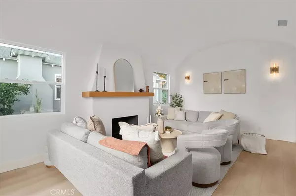 Los Angeles, CA 90043,3477 Floresta