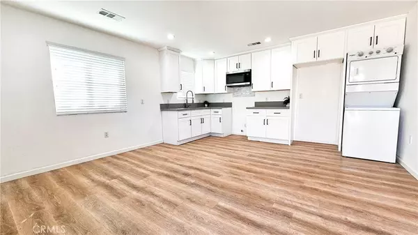 West Covina, CA 91790,617 N Orange #B