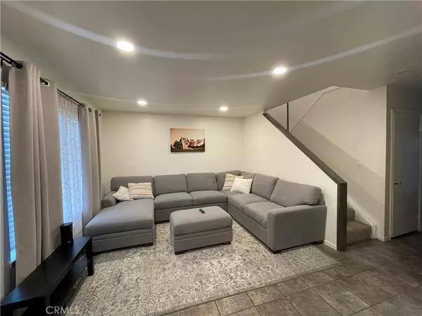 La Verne, CA 91750,1638 Larch