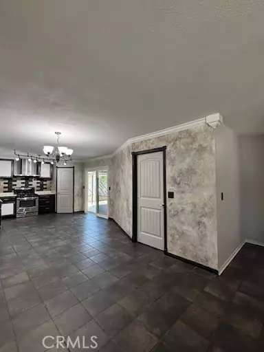 Hemet, CA 92544,45826 Bentley