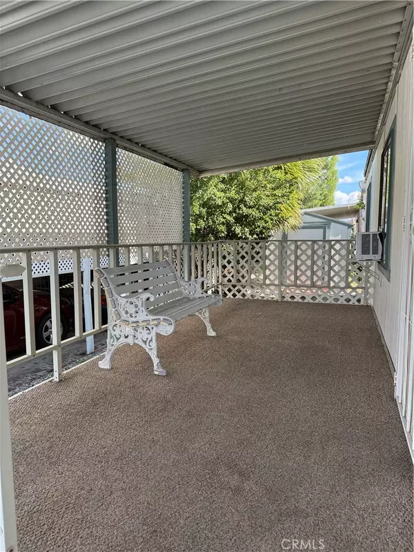 Hemet, CA 92543,530 W Devonshire AVE #36