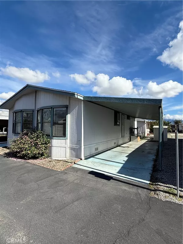 Hemet, CA 92543,530 W Devonshire AVE #36