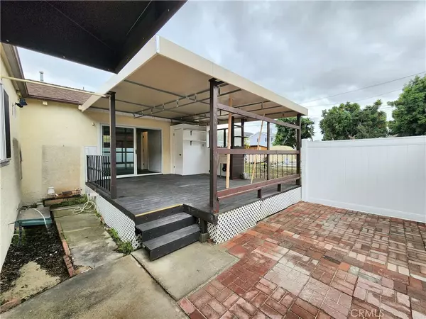 Inglewood, CA 90304,5526 W 118th Place