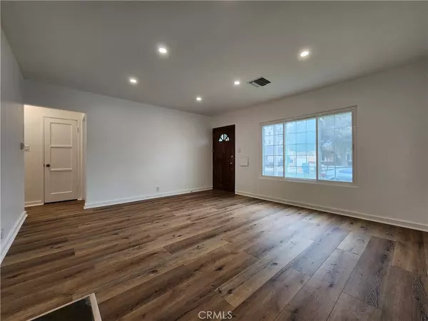 Inglewood, CA 90304,5526 W 118th Place