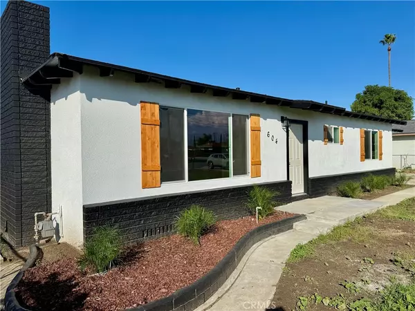 Rialto, CA 92376,604 N Acacia