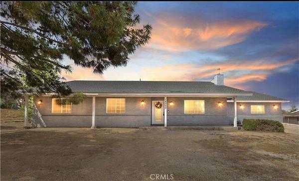 18060 Walnut, Hesperia, CA 92345