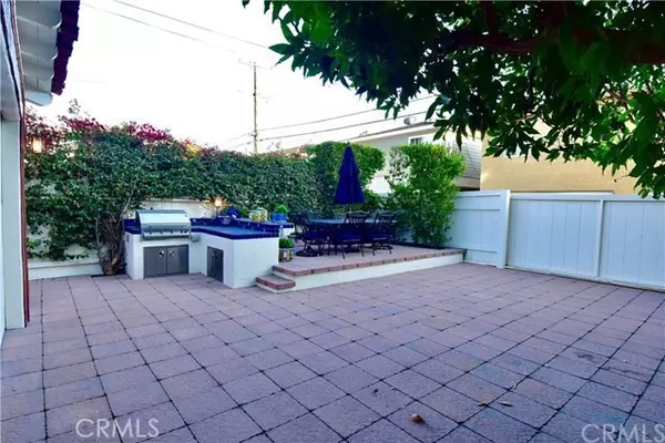 Newport Beach, CA 92661,1211 W Bay