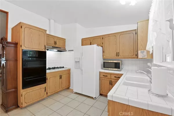 La Puente, CA 91744,18114 Villa Park