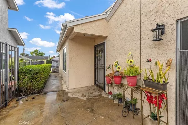 11612 Cimarron Ave, Hawthorne, CA 90250