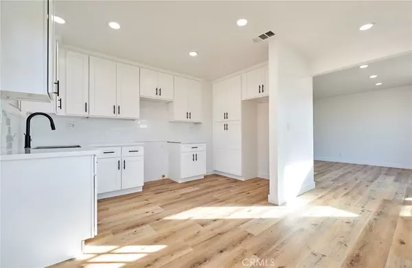 Bloomington, CA 92316,9871 Magnolia