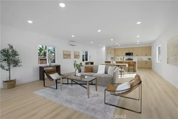 Brea, CA 92821,320 S Redwood