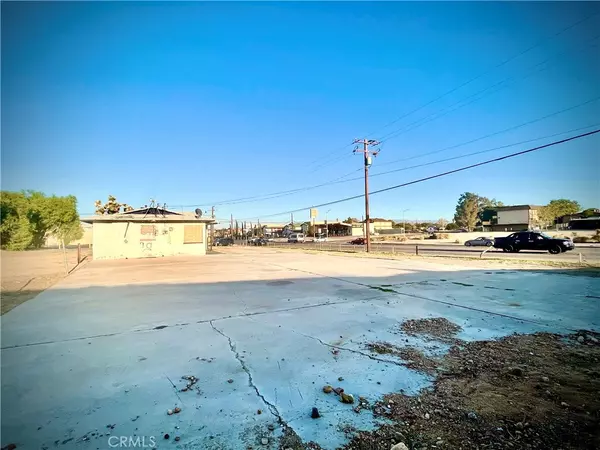 Victorville, CA 92394,15720 Mojave DR