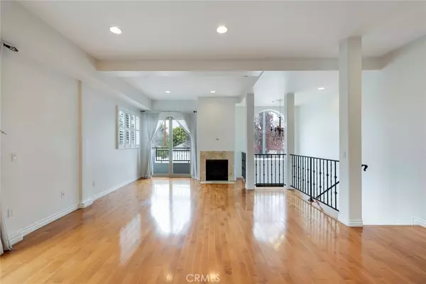 Valley Village, CA 91601,5027 Colfax AVE #1