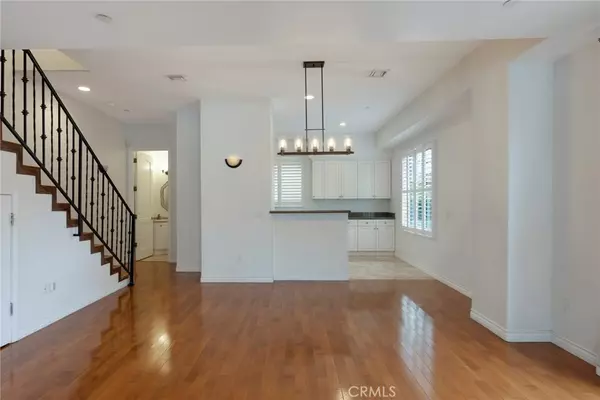 Valley Village, CA 91601,5027 Colfax AVE #1