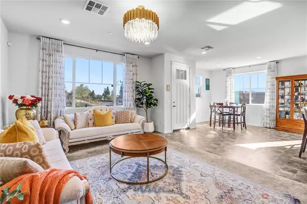 Fontana, CA 92336,16681 Wyndham LN #8