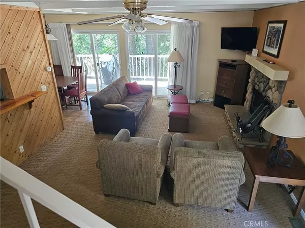 Lake Arrowhead, CA 92352,324 Canyon Crest