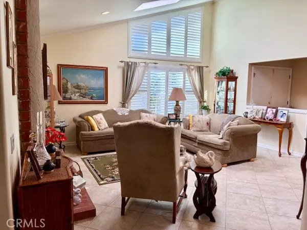 West Covina, CA 91791,1346 S South Hills DR