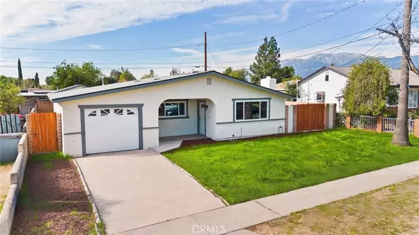 Fontana, CA 92335,9352 Olive ST