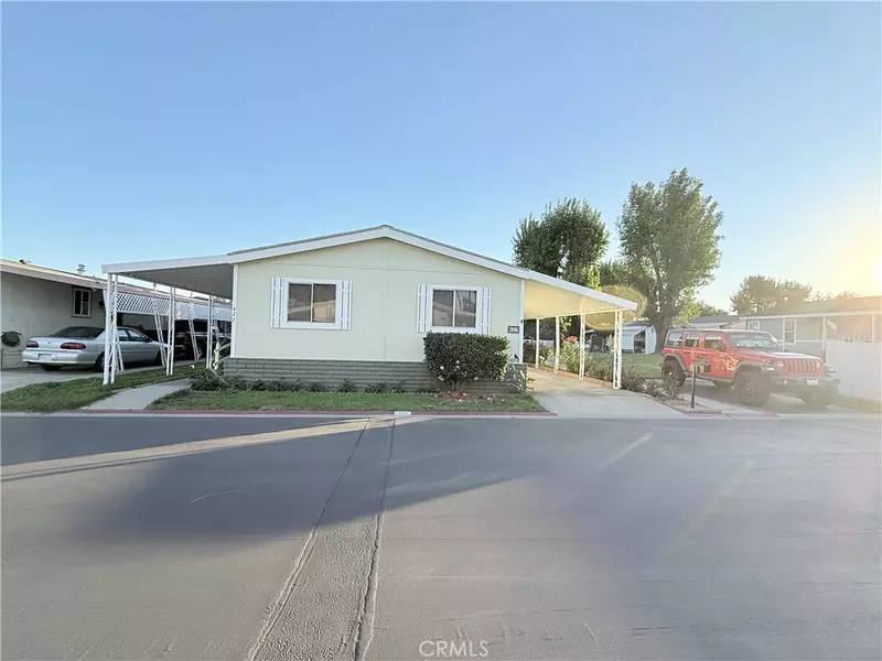 1456 Philadelphia #427, Ontario, CA 91761