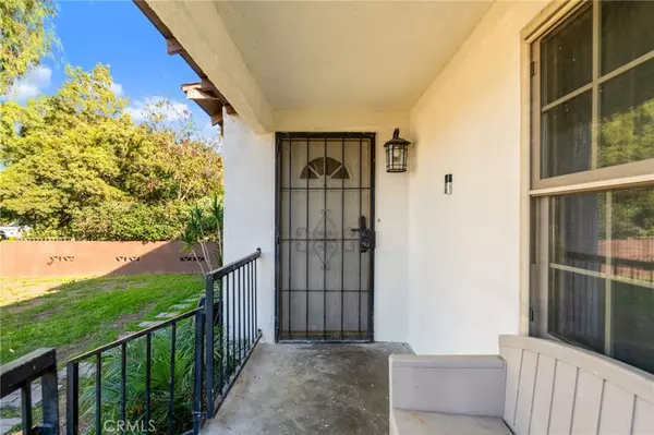 Ontario, CA 91761,516 E Sunkist