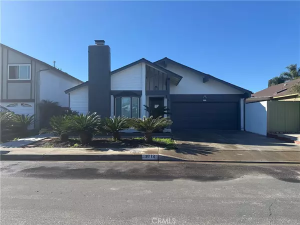 Santa Ana, CA 92707,3714 S Parton