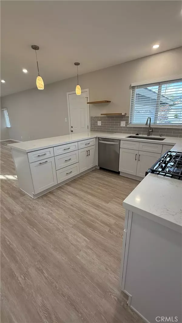 Glendora, CA 91741,1336 E Dalton