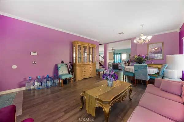 Fontana, CA 92336,14956 Genoa