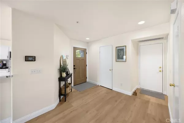 Fontana, CA 92336,16294 Los Coyotes