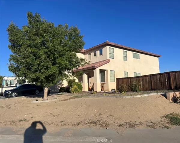 Adelanto, CA 92301,9878 Maple CT