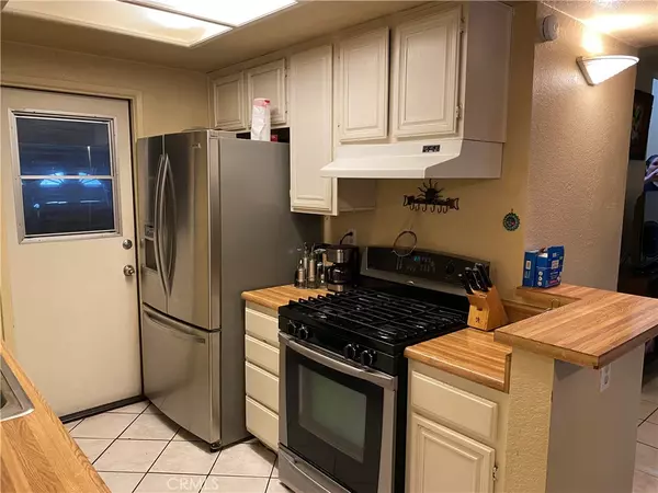 Baldwin Park, CA 91706,3221 Vineland AVE #39