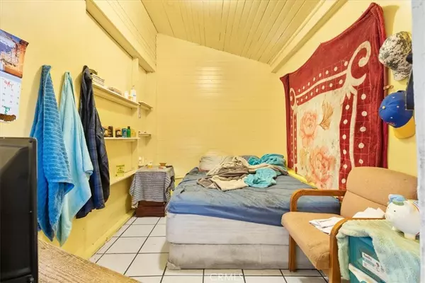 Buttonwillow, CA 93206,128 E 1st ST #1