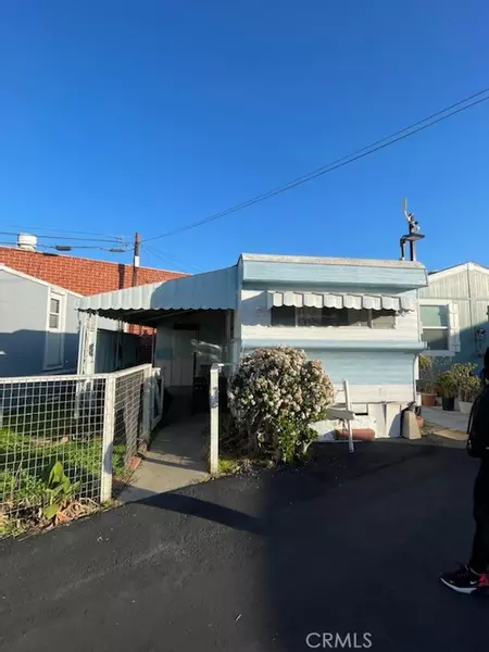 1424 135th #c20, Gardena, CA 90249