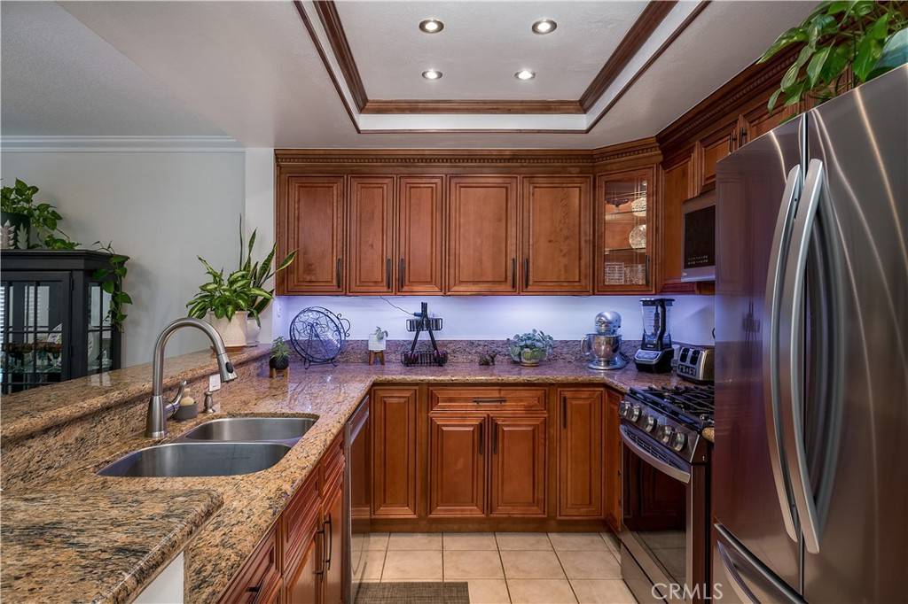 Anaheim, CA 92801,1332 N Mako LN #15