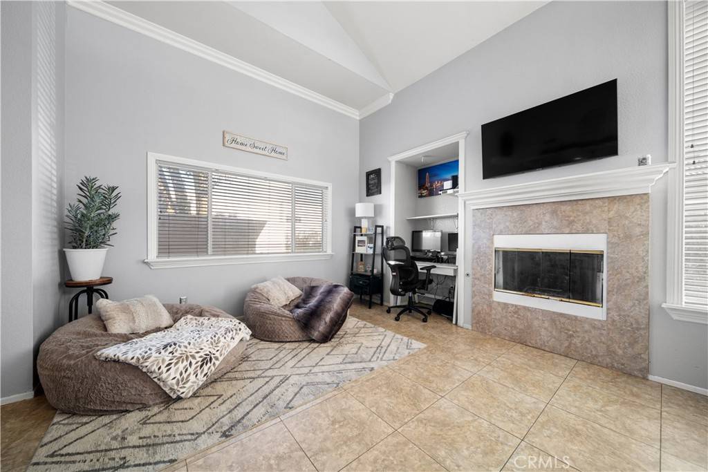 16136 Coleen ST, Fontana, CA 92337