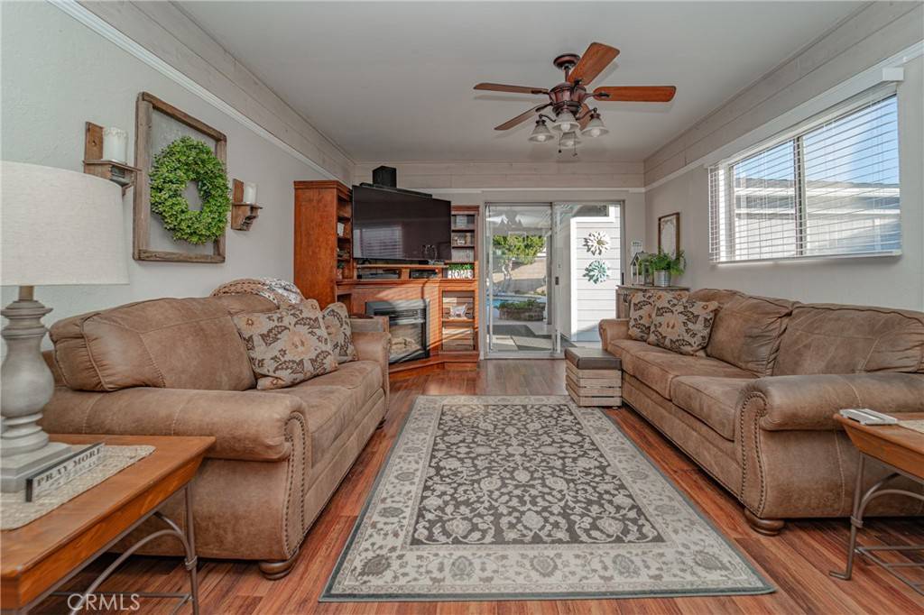 Bellflower, CA 90706,9309 Olive ST