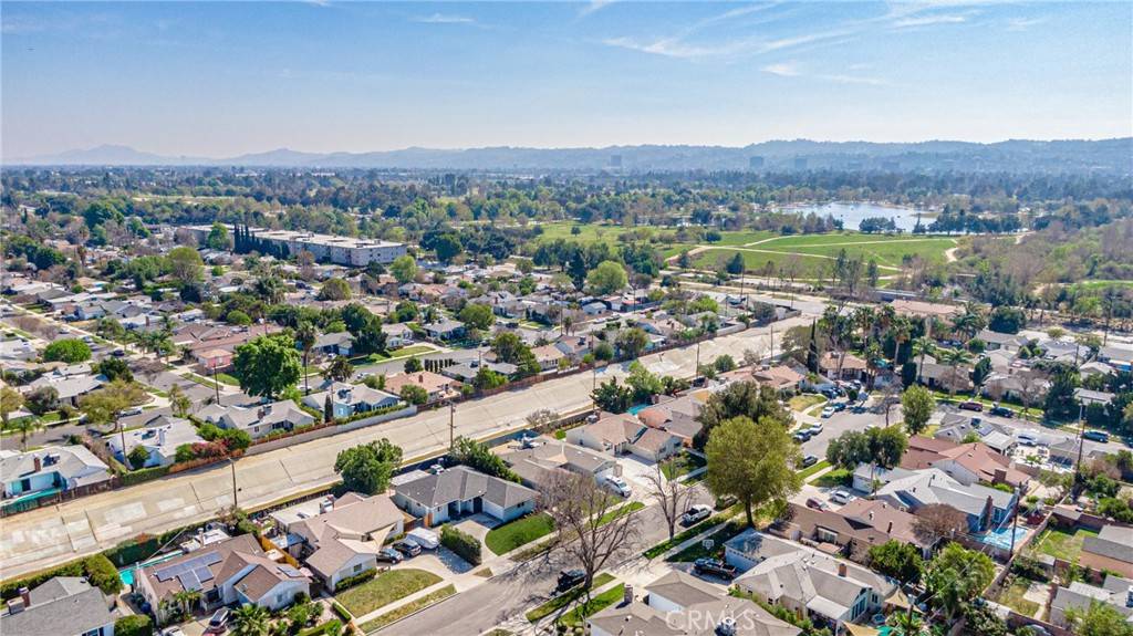 Lake Balboa, CA 91406,6460 Whitaker AVE
