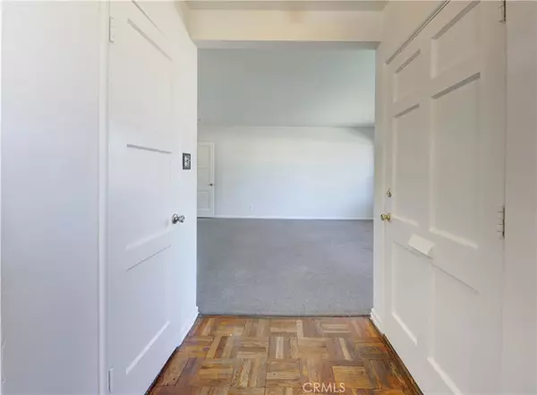 Downey, CA 90242,9072 Angell ST