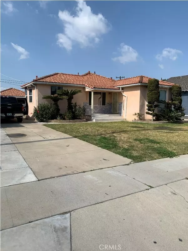 South Gate, CA 90280,10637 Cassina